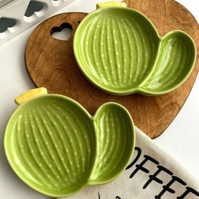 بشقاب سرامیکی طرح کاکتوس دوقلو مدل 172127 (1)