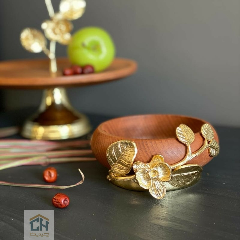 شکلات خوری چوب و برنج طرح گل ارکیده مدل 228166 شکلات خوری چوبی پایه برنجی با گل ارکیده طلایی مناسب پذیرایی