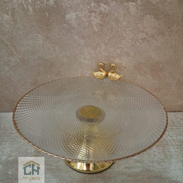 ظرف شیرینی خوری پایه دار با پایه طلایی و مجسمه قو (3)