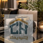 گلدان نوا ماربل مشکی و نقره ای روی میز در فضای داخلی